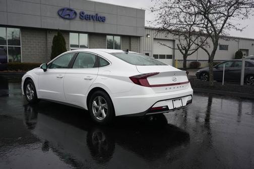 2023 Hyundai SONATA SE