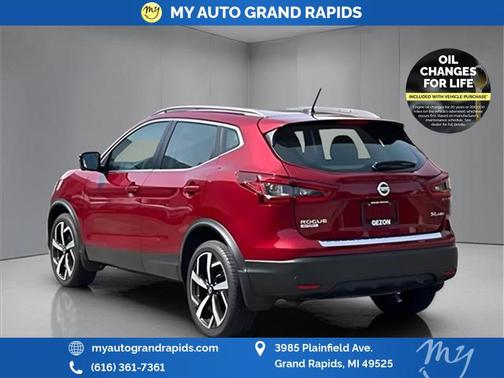 2022 Nissan Rogue Sport SL