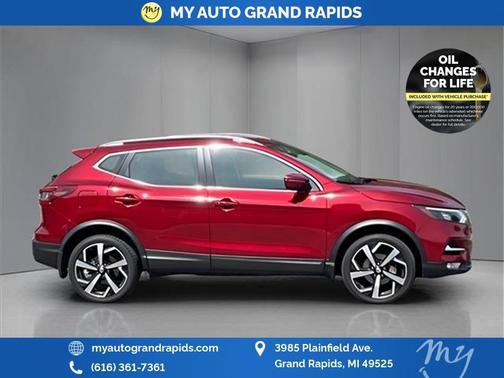 2022 Nissan Rogue Sport SL