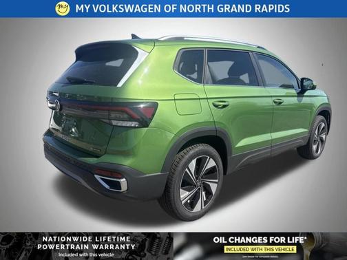 Bright 2026 Volkswagen Taos 1.5T SE