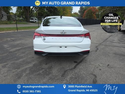 2022 Hyundai ELANTRA SEL