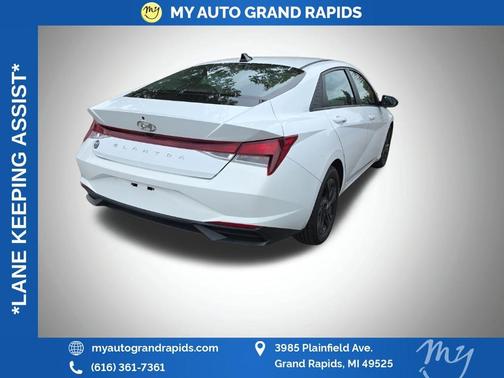 2022 Hyundai ELANTRA SEL