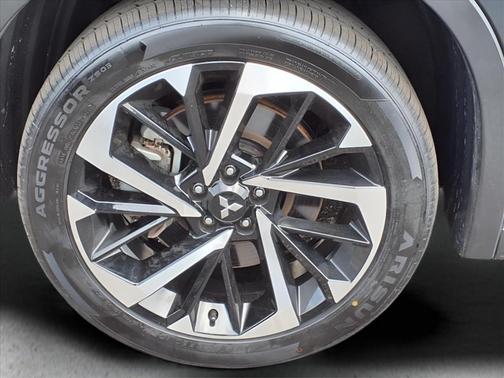 2024 Mitsubishi Outlander SEL