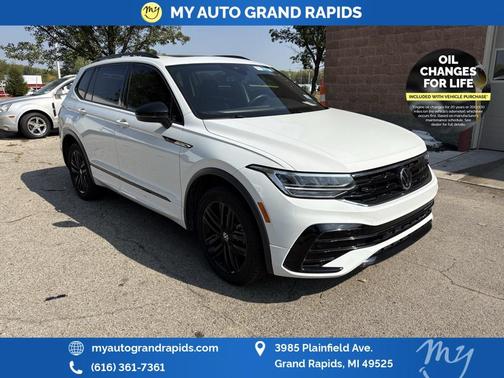 2022 Volkswagen Tiguan 2.0T SE R-Line Black