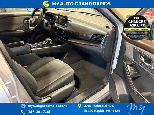 2022 Nissan Rogue SV