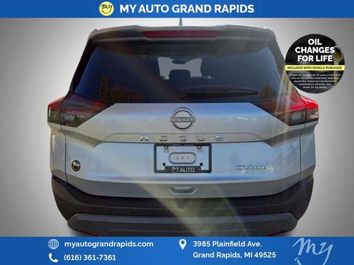 2022 Nissan Rogue SV