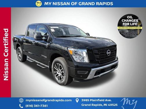 2024 Nissan Titan SV