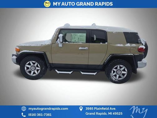 2014 Toyota FJ Cruiser Base