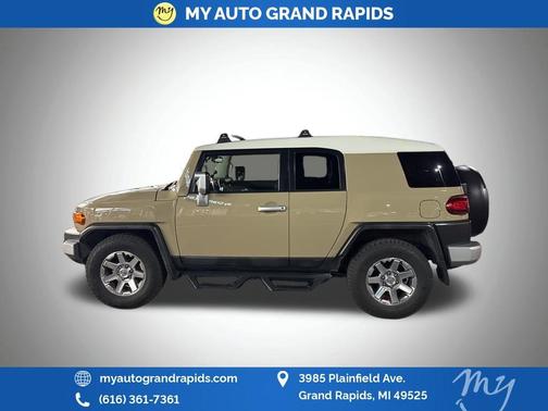 2014 Toyota FJ Cruiser Base