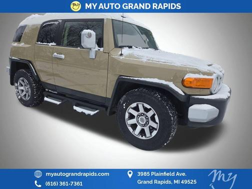 2014 Toyota FJ Cruiser Base