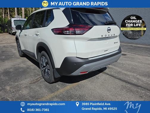 2022 Nissan Rogue SV