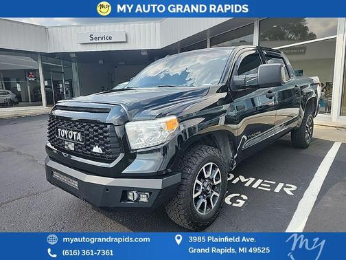 2017 Toyota Tundra SR5