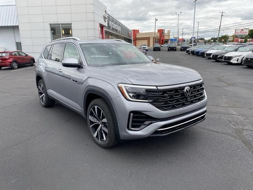2026 Volkswagen Atlas 2.0T SEL Premium R-Line