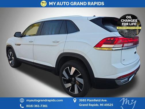 2024 Volkswagen Atlas Cross Sport 2.0T SE w/Technology