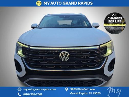 2024 Volkswagen Atlas Cross Sport 2.0T SE w/Technology