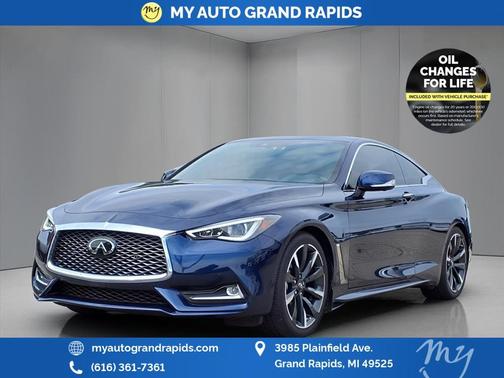 2022 INFINITI Q60 LUXE