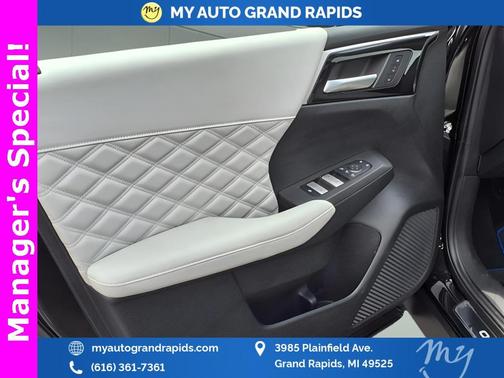 2024 Mitsubishi Outlander PHEV SEL
