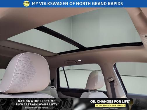 2025 Volkswagen Atlas 2.0T SEL Premium R-Line