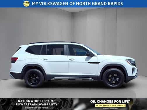 2025 Volkswagen Atlas 2.0T Peak Edition