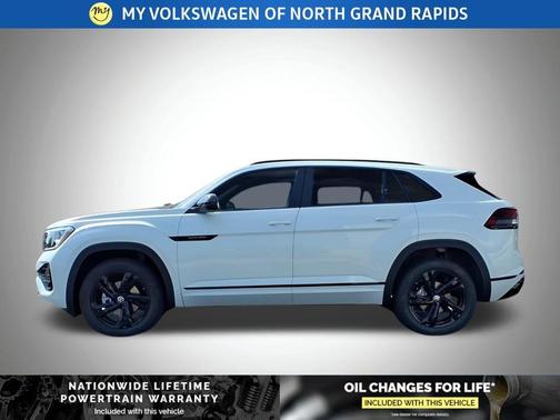 2026 Volkswagen Atlas Cross Sport 2.0T SEL R-Line Black