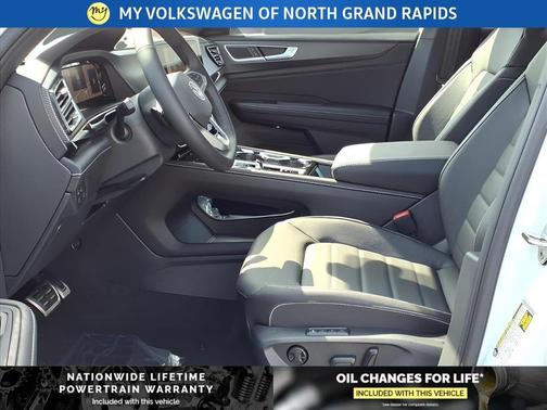 2026 Volkswagen Atlas Cross Sport 2.0T SEL R-Line Black