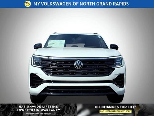 2026 Volkswagen Atlas Cross Sport 2.0T SEL R-Line Black