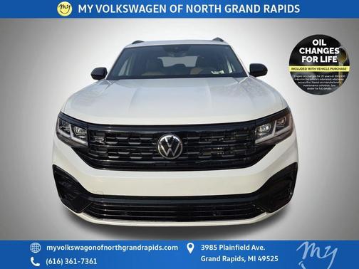 2023 Volkswagen Atlas Cross Sport 2.0T SEL R-Line Black