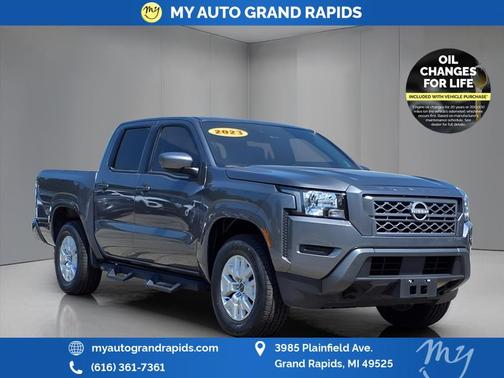 2023 Nissan Frontier SV