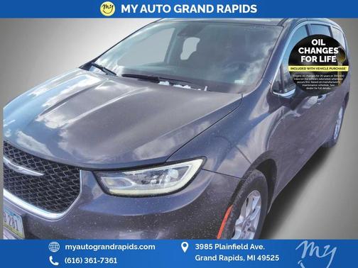 2023 Chrysler Pacifica Touring-L