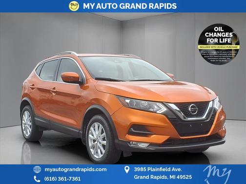 2022 Nissan Rogue Sport SV