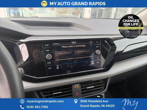 2024 Volkswagen Taos 1.5T SE Black