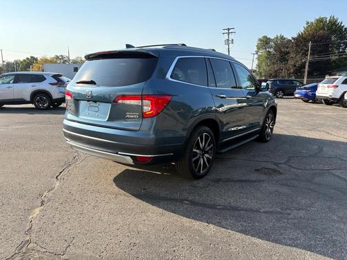 2020 Honda Pilot Touring 8-Passenger