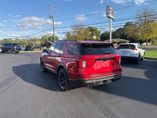 2020 Ford Explorer ST