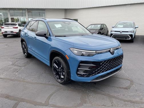 2025 Volkswagen Tiguan 2.0T SE R-Line Black