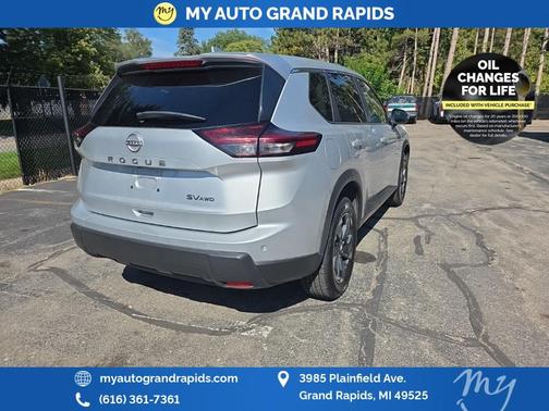 2024 Nissan Rogue SV