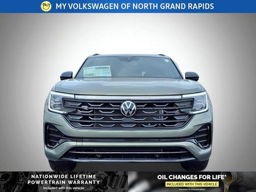 2026 Volkswagen Atlas Cross Sport 2.0T SEL R-Line Black