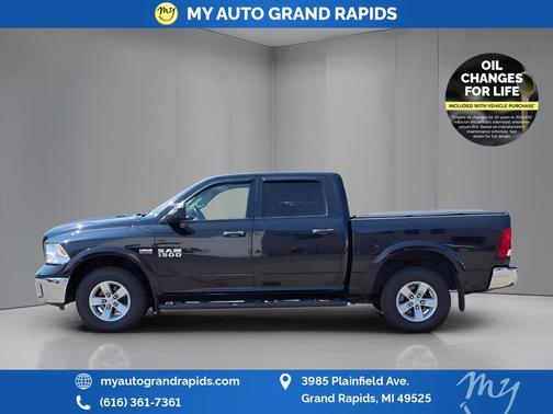 2017 RAM 1500 SLT