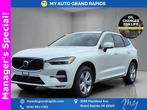 2022 Volvo XC60 B5 Momentum