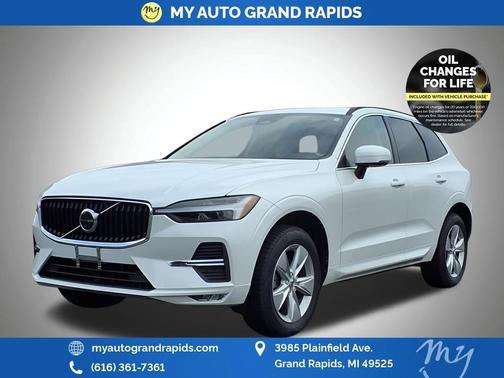 2022 Volvo XC60 B5 Momentum
