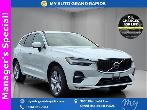 2022 Volvo XC60 B5 Momentum