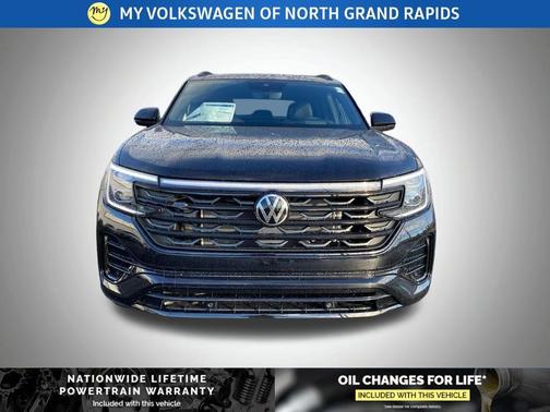 2026 Volkswagen Atlas Cross Sport 2.0T SEL R-Line Black