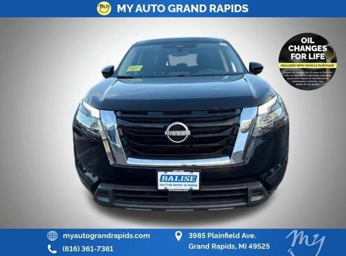 2022 Nissan Pathfinder S