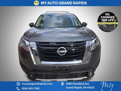 2022 Nissan Pathfinder Platinum