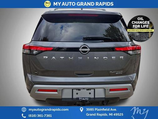 2022 Nissan Pathfinder Platinum