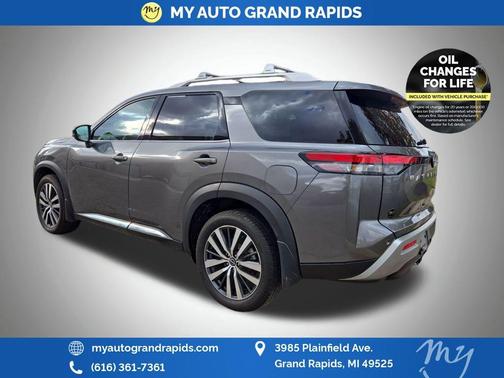 2022 Nissan Pathfinder Platinum