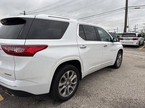 2021 Chevrolet Traverse Premier
