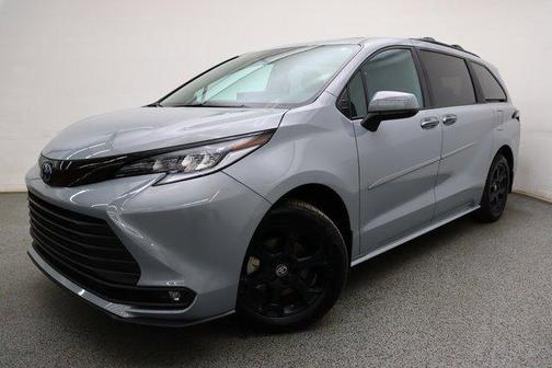 2025 Toyota Sienna XSE