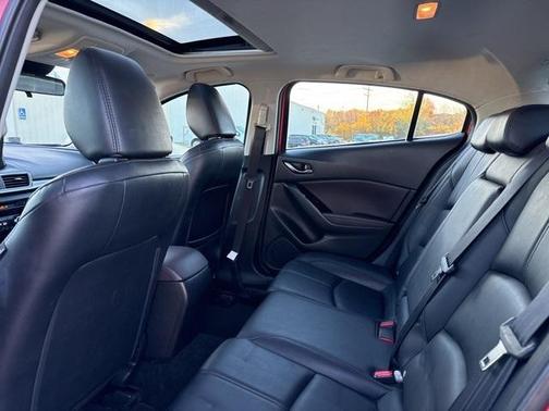 2018 Mazda Mazda3 Touring