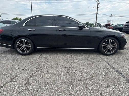 2019 Mercedes-Benz E-Class E 300