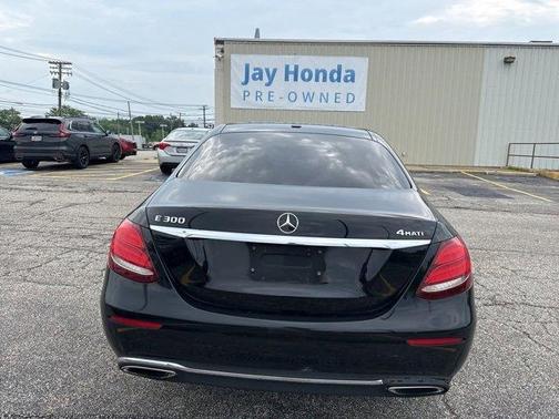 2019 Mercedes-Benz E-Class E 300